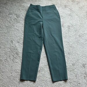 Athleta endless pant - very gently worn